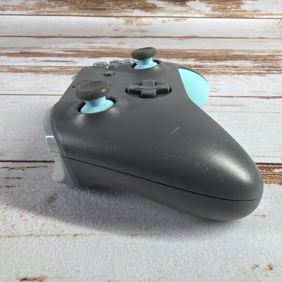 Xbox One Wireless Controller Model 1708 Grey Blue Teal Missing Battery Cover - Picture 7 of 7